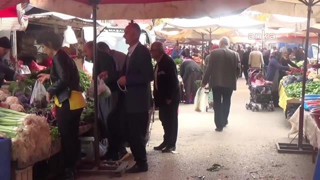 Kadirlili Vatandaş: 1 Yıldır Peynir Alıp Yemiyorum, Ben 65'lik Maaşı Alıyorum Nasıl Alacağım da Yiyeceğim?