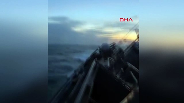 Tayland donanmasına ait gemi battı: Kayıp 31 denizci aranıyor