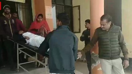 कोहरे का कहर: स्कूली बच्चों से भरी मारुति वैन को डीसीएम से मारी टक्कर, मची चीख पुकार
