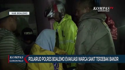 Polairud Polres Boalemo Evakuasi Warga Sakit Terjebak Banjir