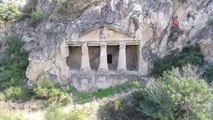 Sinop'un saklı tarihi mekanı: Boyabat Kaya Mezarları
