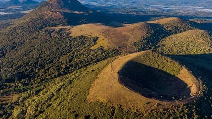 Volcans d'Auvergne : Vont-ils se réveiller ?
