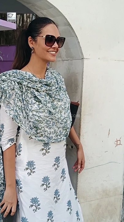 Esha Gupta is hard to recognize without makeup 