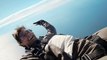 [1920x1080] Tom Cruise Jumps Out of a Chopper to Celebrate Top Gun Mavericks Success - video Dailymotion