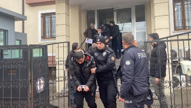 1 KİŞİNİN ÖLDÜĞÜ, 6 KİŞİNİN YARALANDIĞI KAVGADA 14 ŞÜPHELİ ADLİYEDE