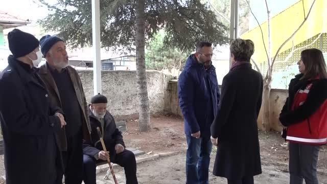 KIRIKKALE - Denizli'de kocası tarafından öldürülen hemşirenin cenazesi Kırıkkale'de defnedildi