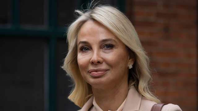 GALA VIDEO - Corinna Larsen : quand la maîtresse de Juan Carlos se compare à… Meghan Markle !