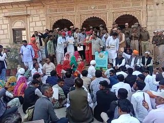 Watch Video:  225 किमी ओरण पदयात्रा के बाद हनुमान चौराहा पर सभा संपन्न