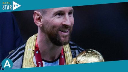 Estelle Denis crée un gros malaise en direct : ses propos sur le "peignoir" de Lionel Messi au Qatar