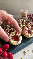 صابلي بمربى الكرز أو الفراولة