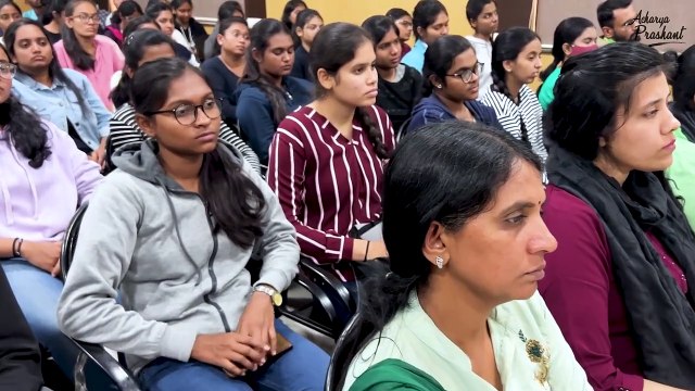 A tricky question asked in job interviews || Acharya Prashant, at LIT-Nagpur (2022)