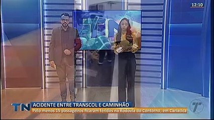 Ônibus do Transcol é atingido por caminhão