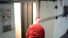 Betrunkener Weihnachtsmann