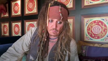 VIDEO: Johnny Depp reaparece como Jack Sparrow y envía un mensaje a un niño gravemente enfermo de 11 años