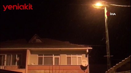 İstanbul'da kar sürprizi! Mevsimin ilk karı düştü