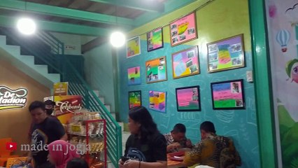 Kuliner Bakso De Stadion Kota Wisata Batu Malang