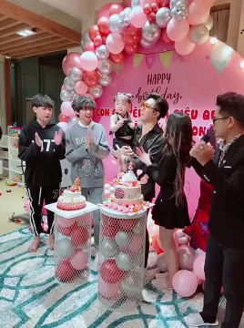 Lâm Chấn Khang tổ chức sinh nhật cho ái nữ, bất ngờ về tài năng nghệ thuật của con