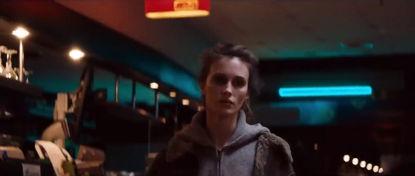 Le soleil de trop près Bande-annonce (FR)