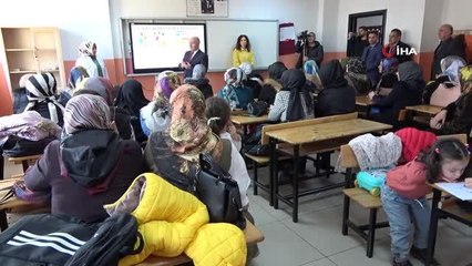 İl Milli Eğitim Müdürü Korkmaz: "6 bin 23 velimiz eş zamanlı eğitim aldı"
