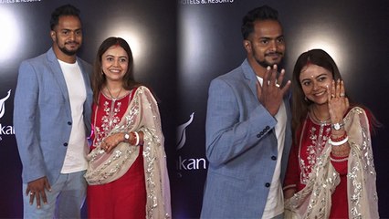 Devoleena Bhattacharjee Wedding के बाद पहली बार मंगलसूत्र-सिंदूर में आई सामने, सूट में लगी खूबसूरत |