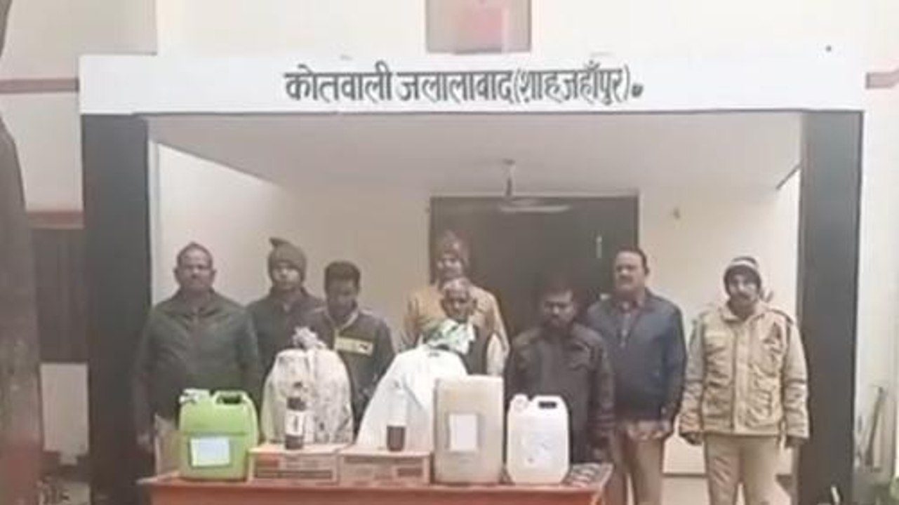 शाहजहांपुर:अवैध शराब के विरुद्ध कार्रवाई करते हुए पुलिस ने 5 लोगों को भेजा जेल
