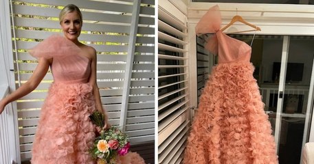 Elle porte une robe de mariée rose pour son mariage et reçoit une vague de critiques