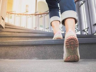 Télécharger la video: Test de l'escalier, une façon simple de vérifier l'état de son coeur