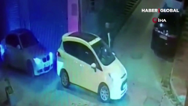 İstanbul’da dehşet anları: Laf atıp darp ettikleri genç kızı koruyan adamı bıçakladılar