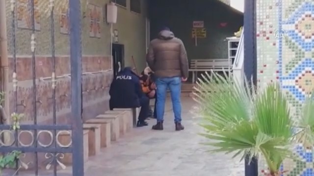 Cami tuvaletinde ceset bulundu