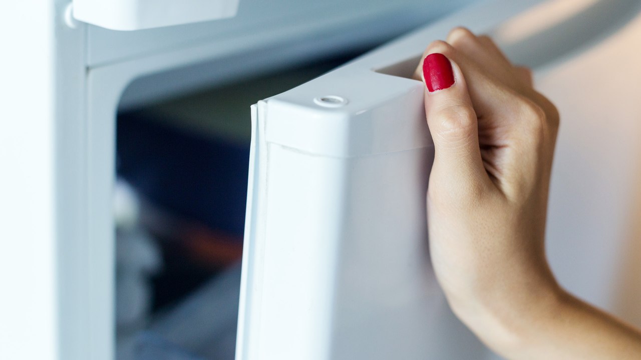 Tiefkühltruhe enteisen: So geht es richtig!