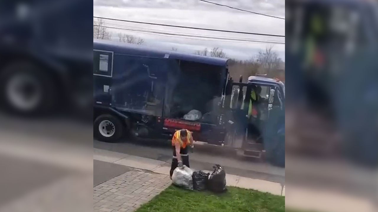 Ce gamin a fait un prakn à un éboueur