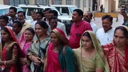 नरसिंहपुर : सरपंच संघ ने की एसडीओ के स्थानांतरण की मांग,जानिए वजह