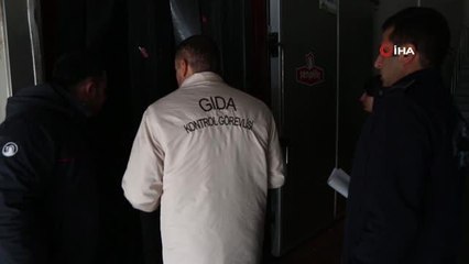 İğrenç tavukçular! 7 ton kokmuş eti vatandaşlara yedireceklerdi