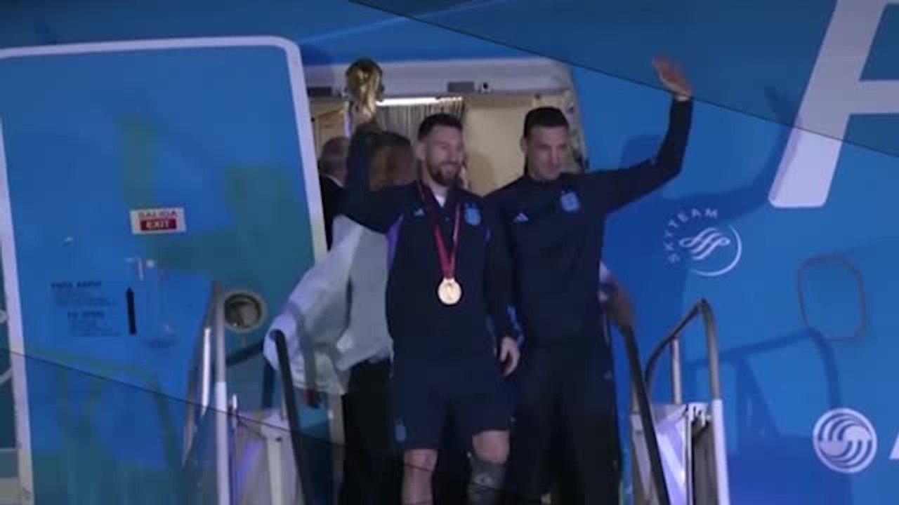 Argentiniens WM-Helden landen in Buenos Aires
