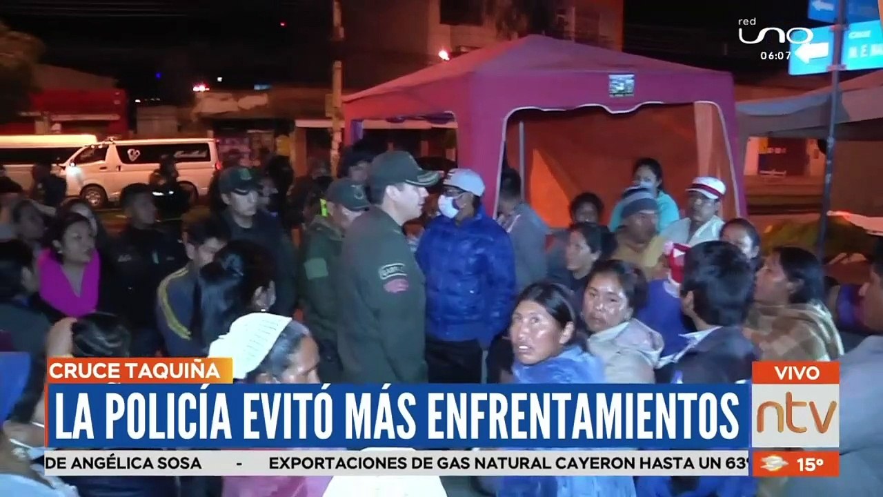 "Peleas por puestos": Comerciantes establecidos y vendedores ambulantes enfrentados