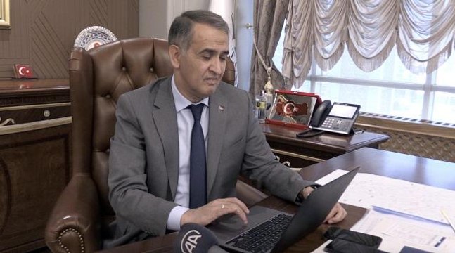 Adıyaman Valisi Çuhadar, AA'nın Yılın Fotoğrafları oylamasına katıldı