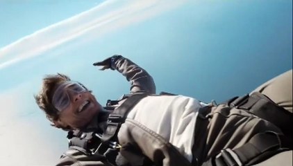 Tom Cruise filma mensaje de Navidad desde las alturas