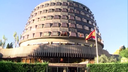 Sánchez acata la decisión del TC mientras que Feijóo le pide dejar de "impugnar el sistema"