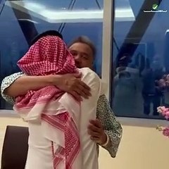 رابح صقر يزور محمد عبده ويطمئن جمهوره على حالته الصحية