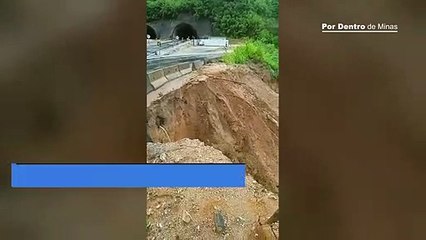 Parte da pista da BR-381, em Antônio Dias, ameaça desabar com erosão