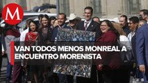 AMLO recibe a legisladores de Morena y aliados en Palacio Nacional; Monreal ausente