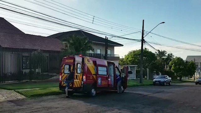 Após se desequilibrar e cair dentro de casa, idoso é socorrido pelo Siate