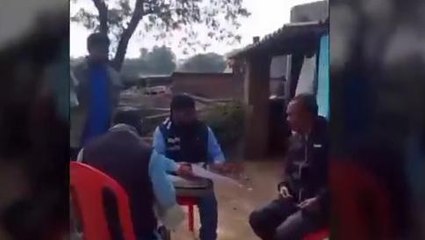 सोनभद्र: लेखपाल का धन उगाही करते हुए सोशल मीडिया पर हुआ वीडियो वायरल