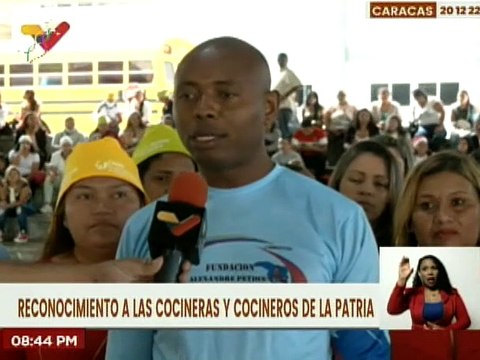 Caracas | CNAE otorga reconocimiento a cocineras de la Patria en homenaje a su ardua labor escolar