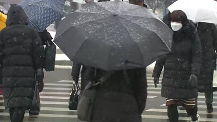 [날씨] 퇴근길, 빙판길 비상...내일 한파 속 서해안 폭설 / YTN