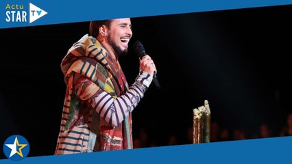 Yanis Marshall partage une superbe photo avec les candidats de la Star Academy, un détail interpelle