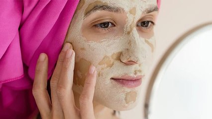 ठंड चेहरे पर मुल्तानी मिट्टी और दूध लगाने के जबरदस्त फायदे, इन समस्याओं से मिलेगा छुटकारा । Boldsky