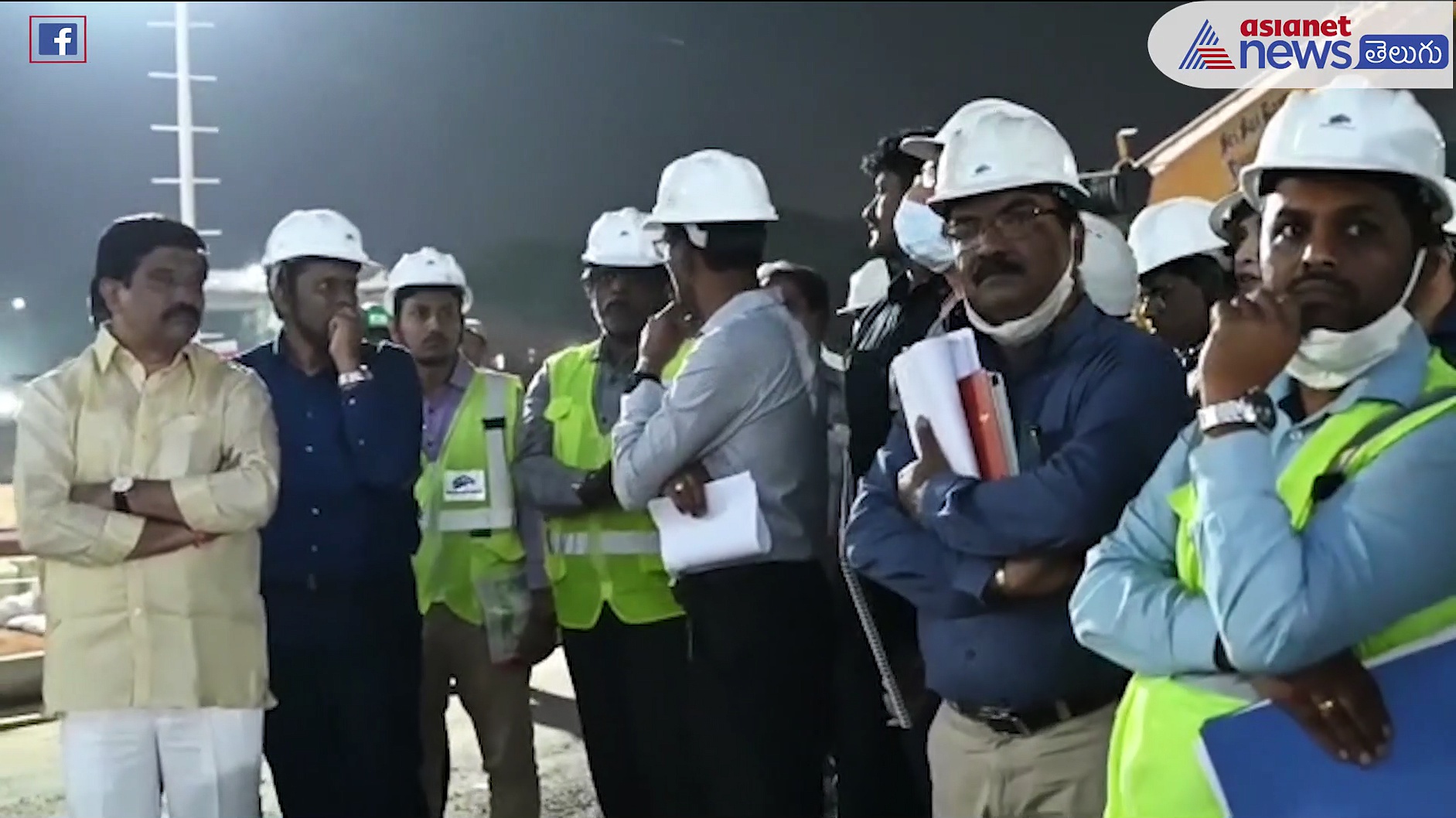 విద్యుత్ వెలుగుల్లో మెరిసిపోతున్న నూతన సచివాలయం... మంత్రి ప్రశాంత్ రెడ్డి పరిశీలన