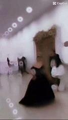 Cô gái bán lê ở Hà Giang bắt trend siêu đỉnh, xinh như công chúa