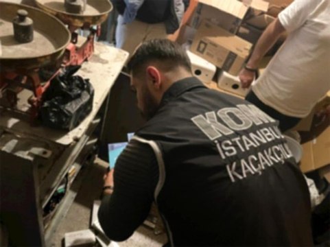 İstanbul'da kaçak elektronik sigara operasyonu: 10 milyon lira değerinde kaçak ürün ele geçirildi
